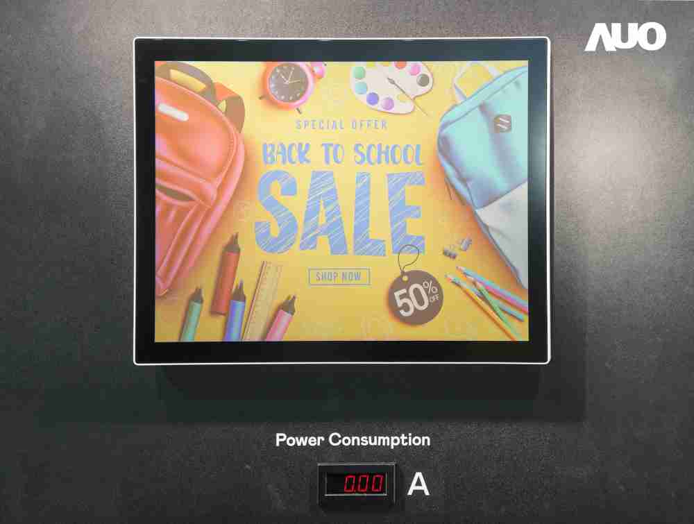 龙门国际展示胆固醇液晶超低耗能户外全彩显示器，，，ChLC（胆固醇液晶）以双稳态技术使静态显示零功耗，，具省电、、高彩度、、、、环保的特性，，还整合软硬件系统解决方案，，可透过单一云端平台管理